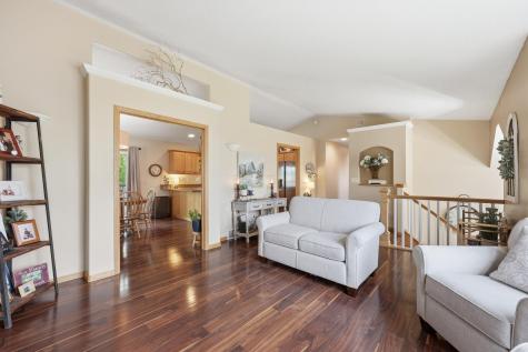 3327 46 Avenue S Fargo ND 58104