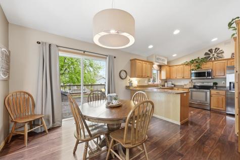 3327 46 Avenue S Fargo ND 58104