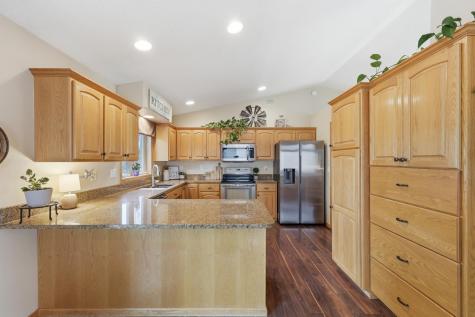 3327 46 Avenue S Fargo ND 58104