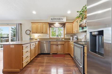 3327 46 Avenue S Fargo ND 58104