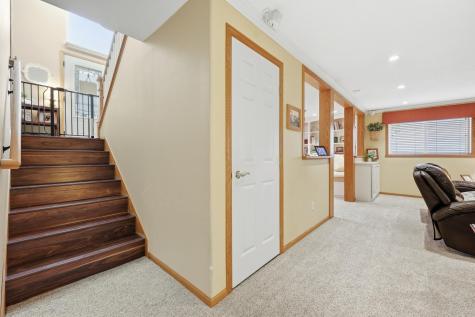 3327 46 Avenue S Fargo ND 58104