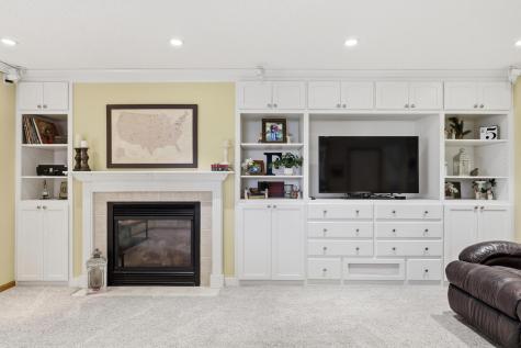 3327 46 Avenue S Fargo ND 58104