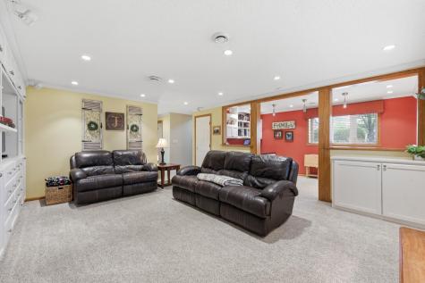 3327 46 Avenue S Fargo ND 58104