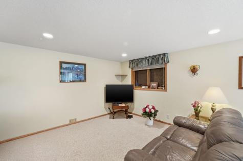 534 168th Avenue NE Andover MN 55304