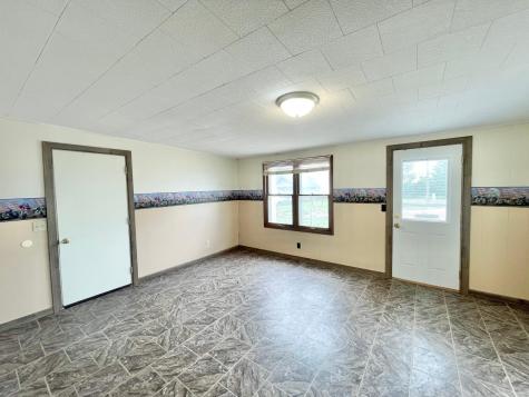 109 White Street N Comfrey MN 56019