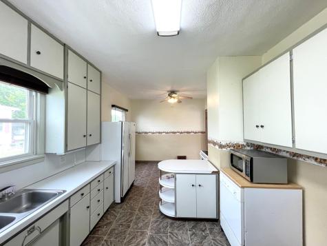 109 White Street N Comfrey MN 56019