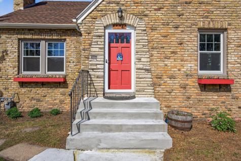 4048 17th Avenue S Minneapolis MN 55407