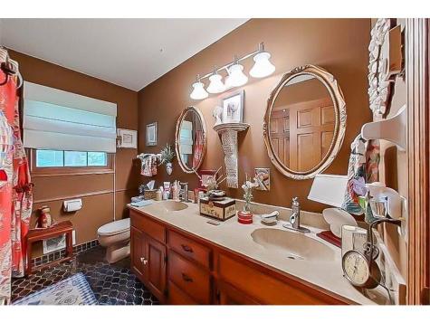 34615 Skunk Hollow Avenue Cannon Falls MN 55009