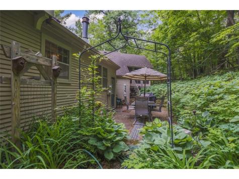 34615 Skunk Hollow Avenue Cannon Falls MN 55009