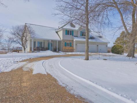 2660 Vega Avenue Mayer MN 55360