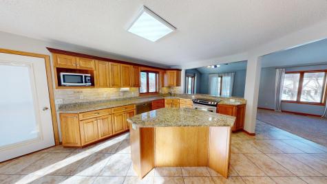 2210 9th Avenue SE Willmar MN 56201