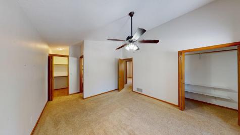 2210 9th Avenue SE Willmar MN 56201