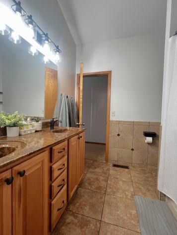 2210 9th Avenue SE Willmar MN 56201