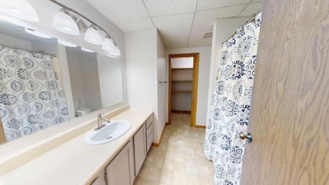2210 9th Avenue SE Willmar MN 56201