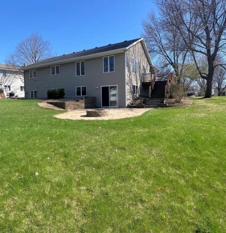 2210 9th Avenue SE Willmar MN 56201