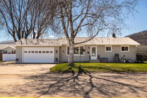 1367 County 25 La Crescent MN 55947