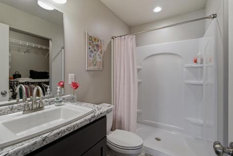 6877 17th Street S Fargo ND 58104