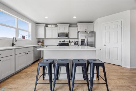 7271 101st Avenue S Horace ND 58047