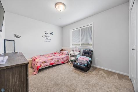 7271 101st Avenue S Horace ND 58047