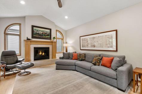 1433 Appaloosa Trail Eagan MN 55122