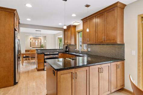 1433 Appaloosa Trail Eagan MN 55122