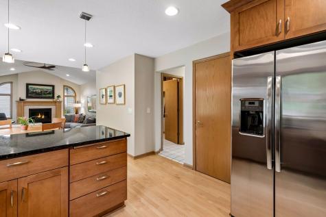 1433 Appaloosa Trail Eagan MN 55122