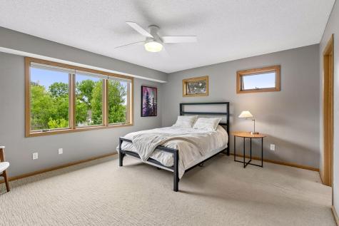 1433 Appaloosa Trail Eagan MN 55122