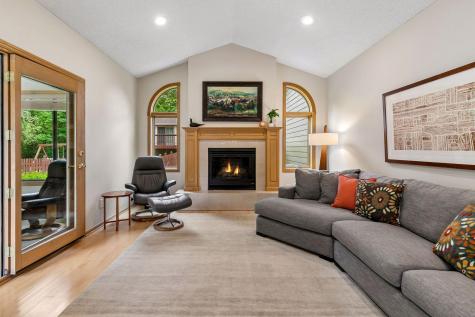 1433 Appaloosa Trail Eagan MN 55122