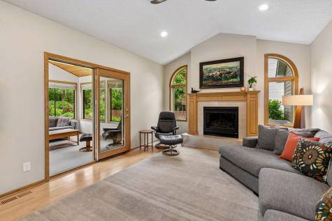 1433 Appaloosa Trail Eagan MN 55122
