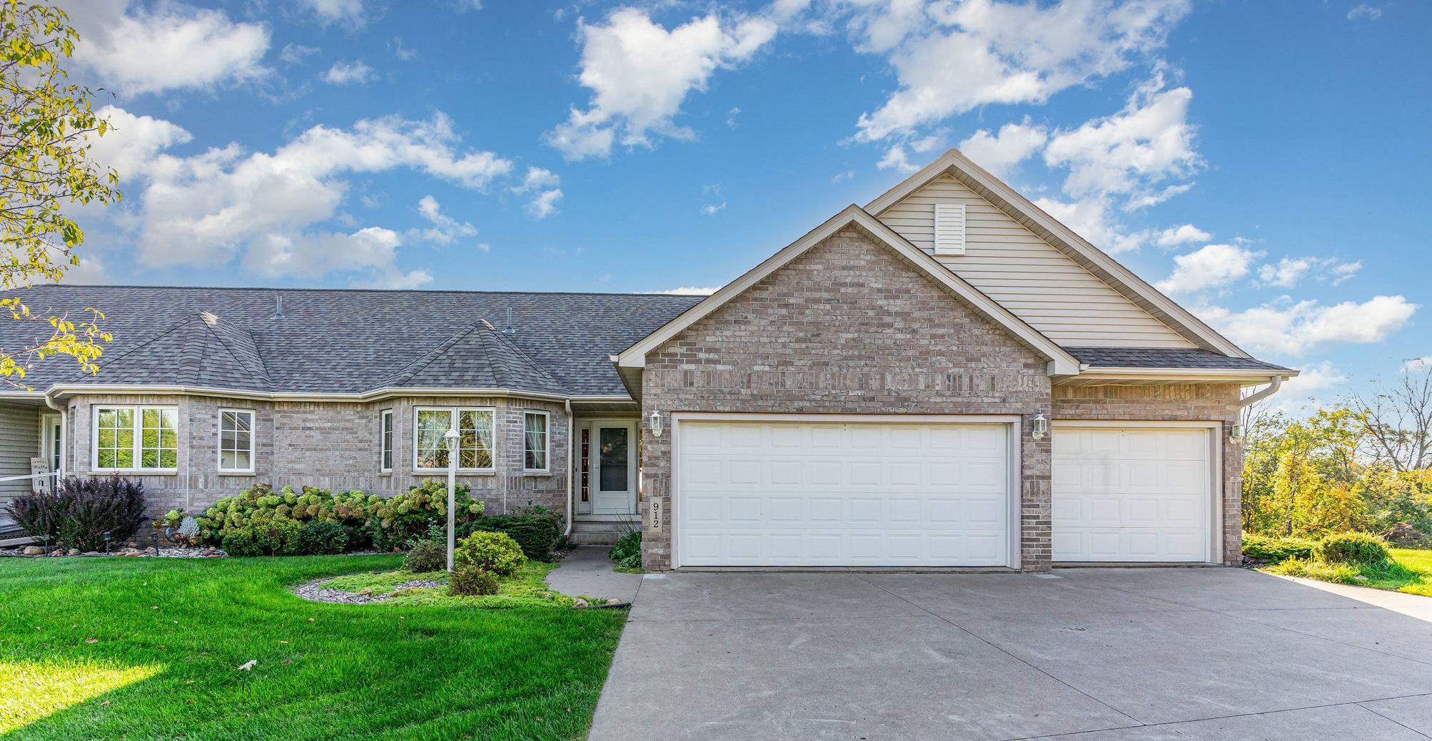 912 Aurora Circle Red Wing MN 55066