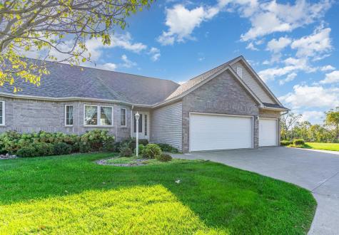 912 Aurora Circle Red Wing MN 55066