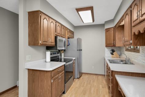 19055 Jordan Trail Lakeville MN 55044