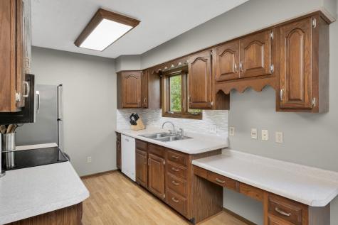 19055 Jordan Trail Lakeville MN 55044