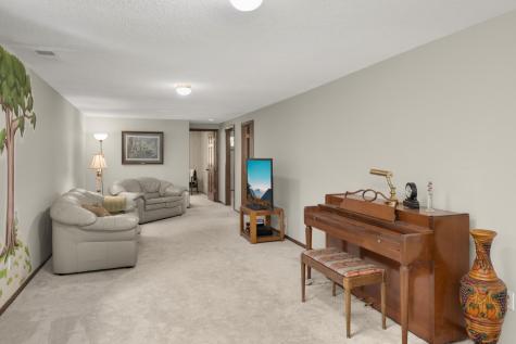 19055 Jordan Trail Lakeville MN 55044