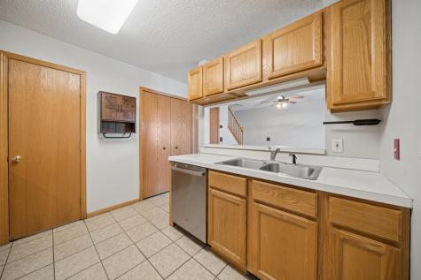 1825 Southcross Drive W Burnsville MN 55306