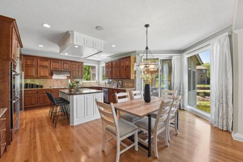 10145 Powers Lake Trail Woodbury MN 55129