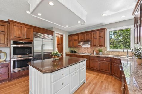 10145 Powers Lake Trail Woodbury MN 55129