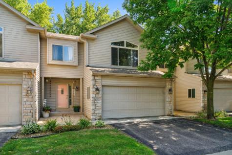 1205 Willow Trail Farmington MN 55024