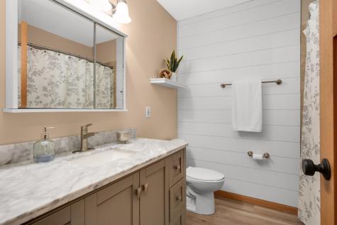 8556 Irwin Road Bloomington MN 55437