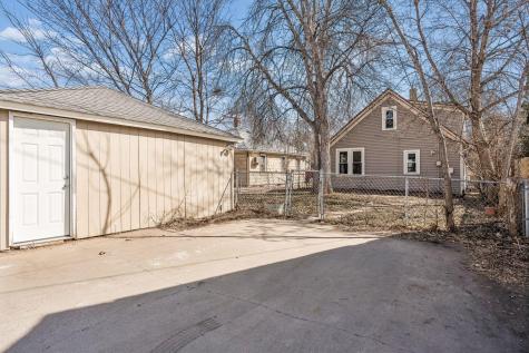 1529 Dale Street N Saint Paul MN 55117