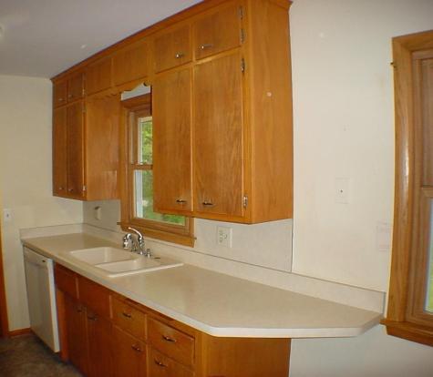 1112 Queens Lane Anoka MN 55303