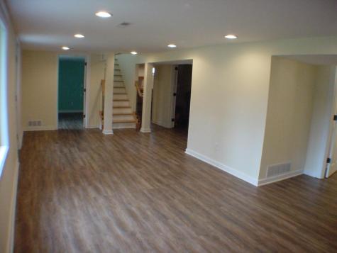 1112 Queens Lane Anoka MN 55303