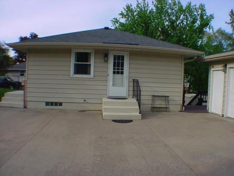 1112 Queens Lane Anoka MN 55303