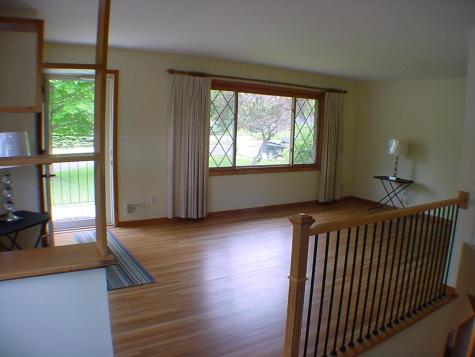 1112 Queens Lane Anoka MN 55303
