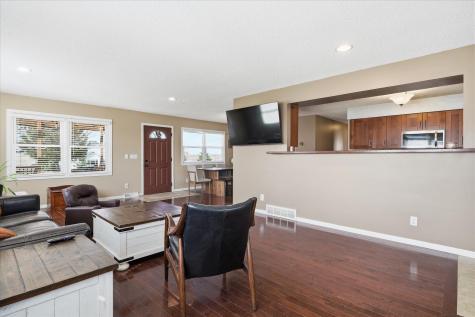 20483 Hamburg Avenue Lakeville MN 55044