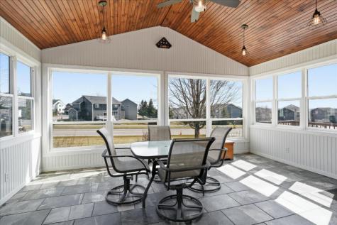 20483 Hamburg Avenue Lakeville MN 55044