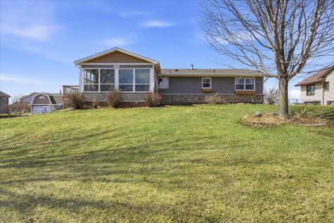 20483 Hamburg Avenue Lakeville MN 55044