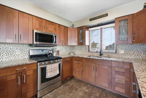 20483 Hamburg Avenue Lakeville MN 55044