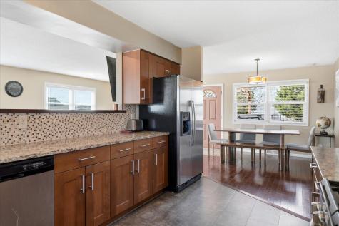 20483 Hamburg Avenue Lakeville MN 55044