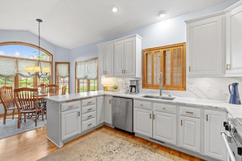 17925 39th Place N Plymouth MN 55446